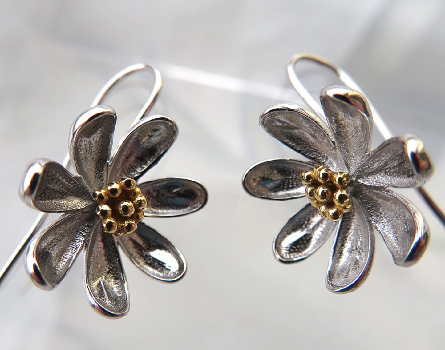 NZ Clematis earrings - gonepottynz